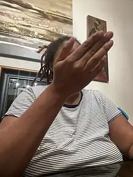 Stripchat Live Porn of HEARTBREAKBRE