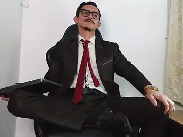 Stripchat Sex Cam of HomeAloneK