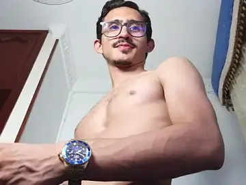 Stripchat Adult Webcams of HomeAloneK