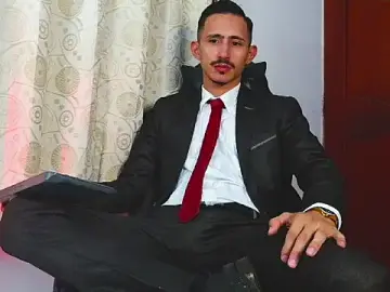 Stripchat Best live sex cam show of HomeAloneK
