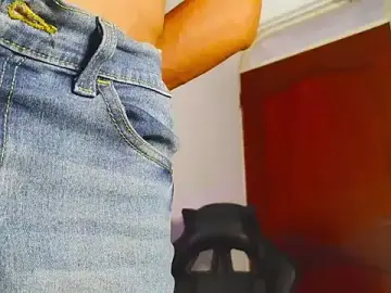 Stripchat Best Webcam of HomeAloneK