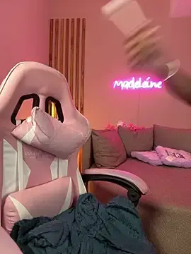 Stripchat Adult Webcam of MadeleineSanez
