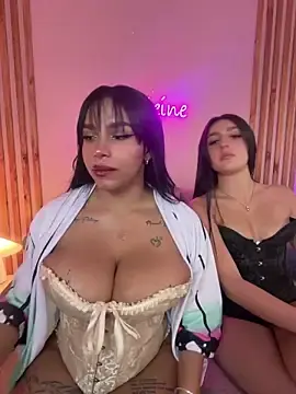 Stripchat Nude Webcam of MadeleineSanez
