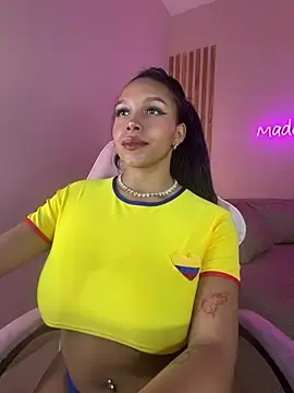 Stripchat Best live sex cam show of MadeleineSanez
