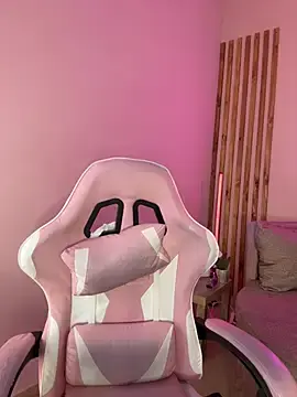 Stripchat Live Porn of MadeleineSanez