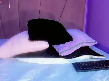 Stripchat Free Live Porn of ValeriaAguilar