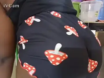 Stripchat Free Porn Cam of Horny_wifey254
