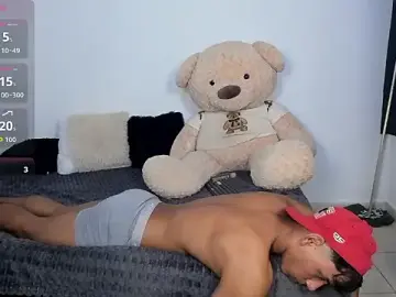 Stripchat Live Sex Cam of LittleParker