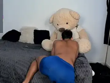 Stripchat Free Porn Cam of LittleParker