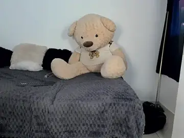 Stripchat Live Sex Cam of LittleParker