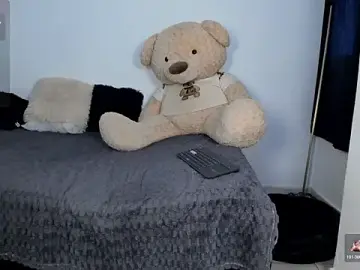 Stripchat Free Porn Cam of LittleParker
