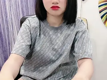 Stripchat Watch Live Sex Cams of Ari-sweety