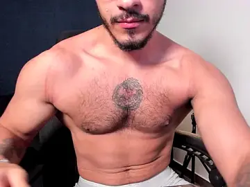 Stripchat Live Sex Cam of JayMarcos_