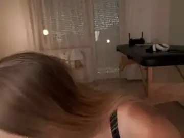 Stripchat Best Webcam of foxeslovefoxes