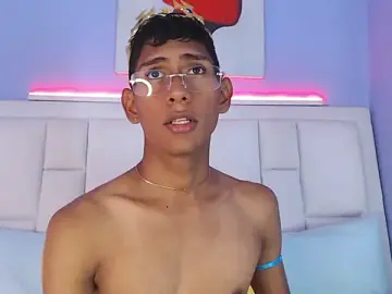 Stripchat Adult Webcam of Nick_Collins18