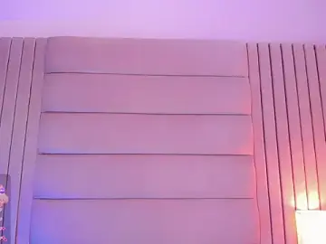 Stripchat Free Porn Cam of Camille_deluxe