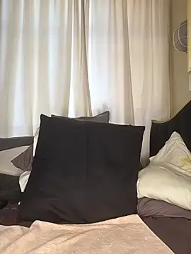 Stripchat Live Sex of CynnxxxBarb