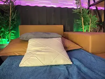 Stripchat Free Live Porn of LunahMiller
