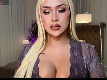 Stripchat Watch Live Sex Cams of Your_Majesty_Tyra