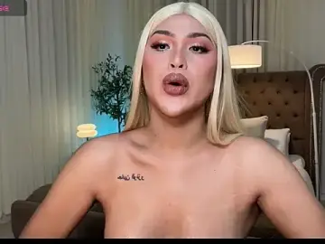 Stripchat Adult Video Chat of Your_Majesty_Tyra