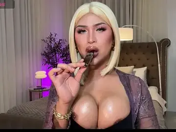Stripchat Adult Video Chat of Your_Majesty_Tyra