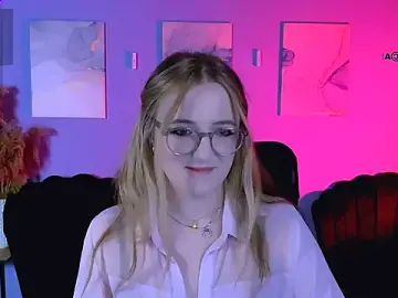 Stripchat Watch Live Sex Cams of luna_berryy