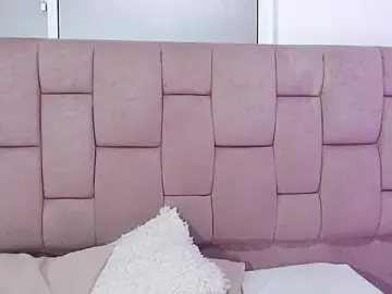 Stripchat Free Porn Cam of BellaRoux1