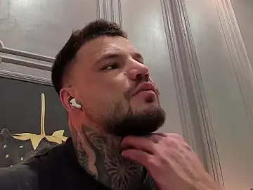 Stripchat Live Porn of OliverSport