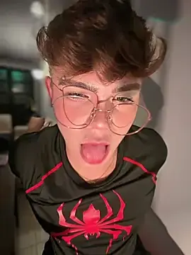 Stripchat Best live sex cam show of PRINCE_STEV