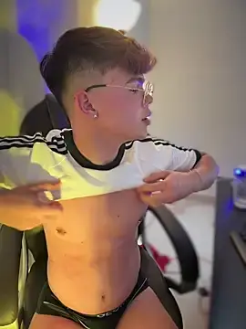 Stripchat Watch Live Sex Cams of PRINCE_STEV