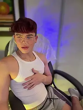 Stripchat Sex Cam of PRINCE_STEV