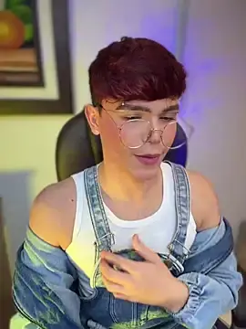 Stripchat Free Porn Cam of PRINCE_STEV