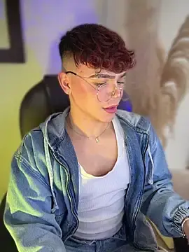 Stripchat Nude Webcam of PRINCE_STEV