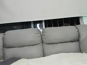 Stripchat Watch Live Sex Cams of bellacarolainnn