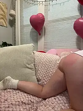 Stripchat Nude Webcam of LoveShae_