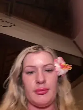 Stripchat Live Sex of LoveShae_