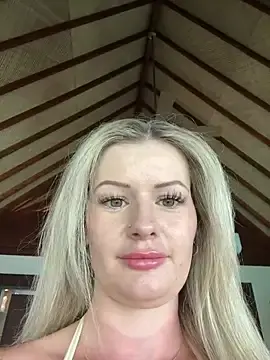 Stripchat Best Webcam of LoveShae_