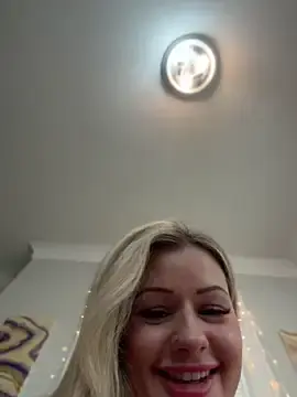 Stripchat Live Sex of LoveShae_