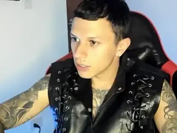 Stripchat Adult Video Chat of Masterdave7