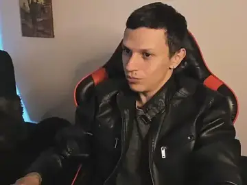 Stripchat Live Sex Cam of Masterdave7