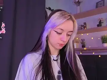 Stripchat Adult Webcam of TristaRoht