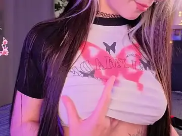 Stripchat Live Sex Cam of TristaRoht