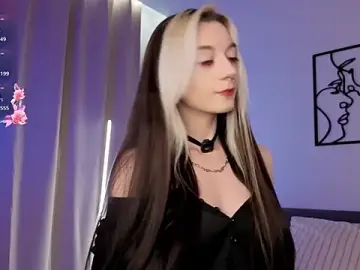 Stripchat Nude Webcam of TristaRoht