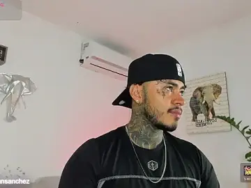 Stripchat Adult Webcam of JordanSmiith_