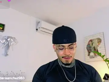 Stripchat Adult Webcams of JordanSmiith_