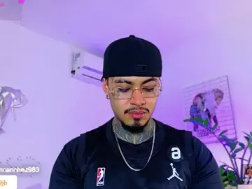 Stripchat Free Porn Cam of JordanSmiith_