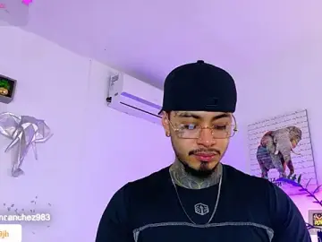 Stripchat Live Porn of JordanSmiith_