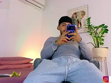 Stripchat Adult Video Chat of JordanSmiith_