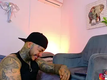 Stripchat Free Porn Cam of JordanSmiith_