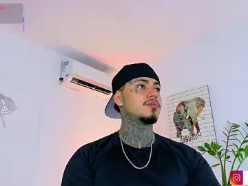 Stripchat Free Porn Cam of JordanSmiith_